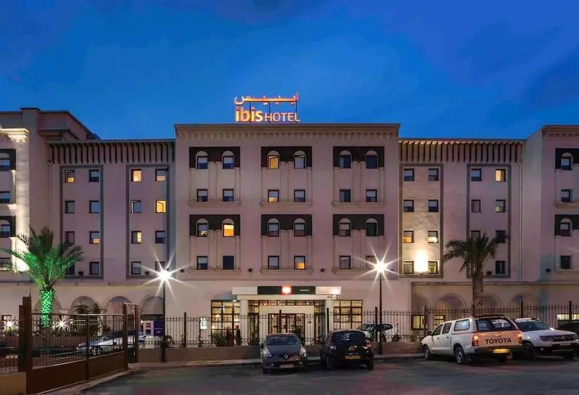Отель Ibis Constantine