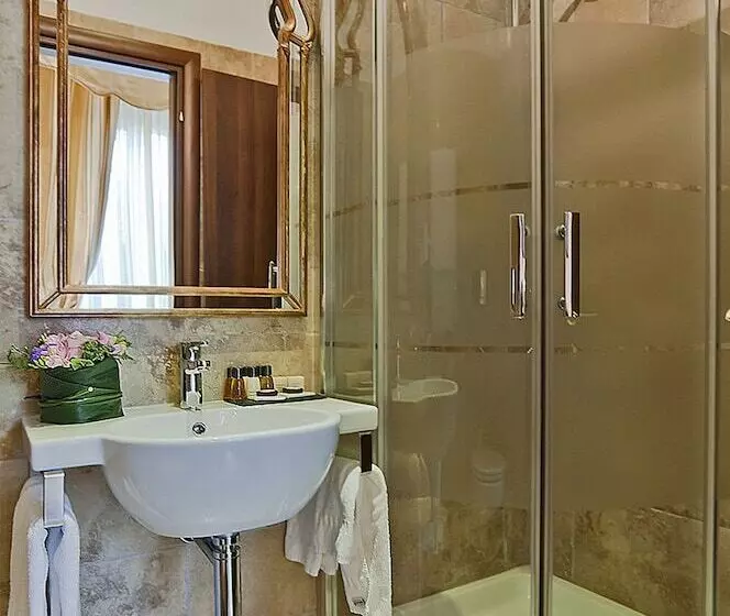 هتل Le Clarisse Al Pantheon