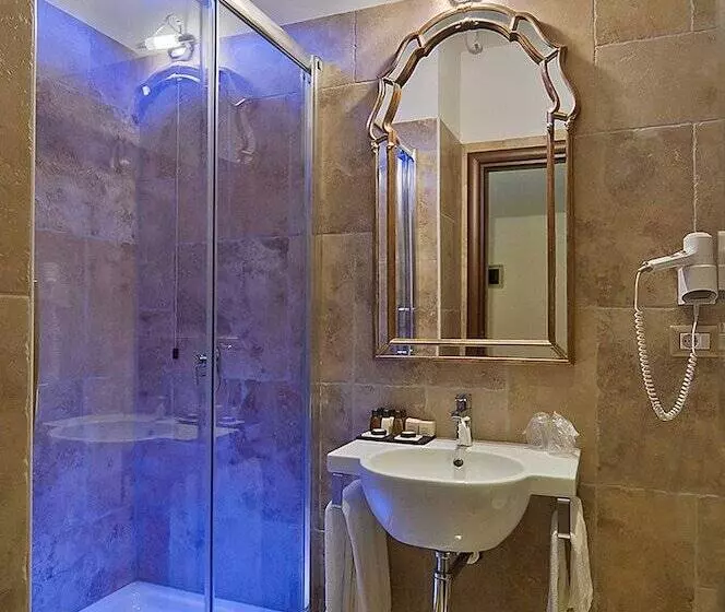 هتل Le Clarisse Al Pantheon