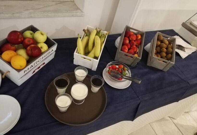 Le Roccette Mare Beach Hotel & Restaurant