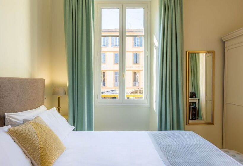 בית מלון כפרי Les Armoiries