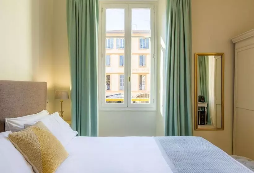 בית מלון כפרי Les Armoiries