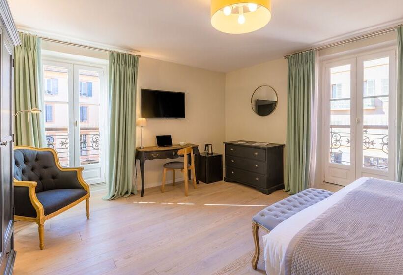 בית מלון כפרי Les Armoiries