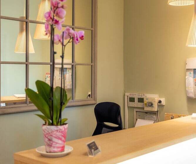 בית מלון כפרי Les Armoiries