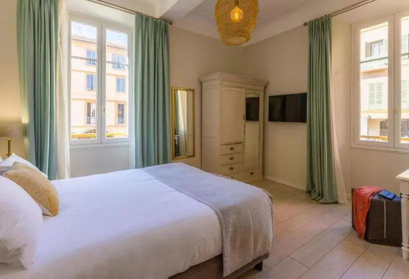 בית מלון כפרי Les Armoiries