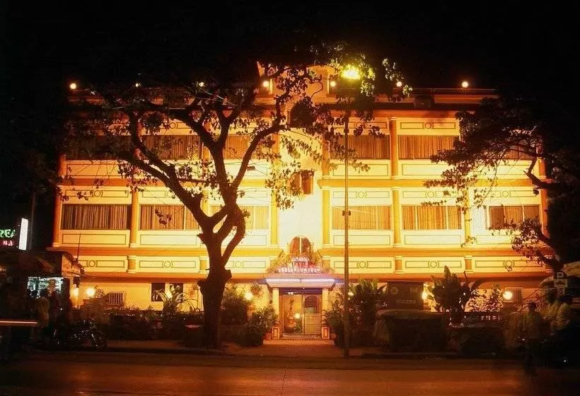 Hotel Midland Hostel