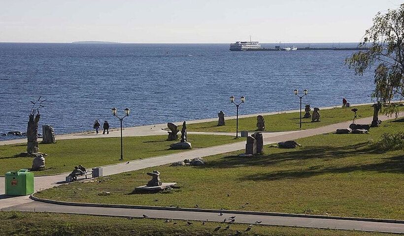 فندق Onega Castle