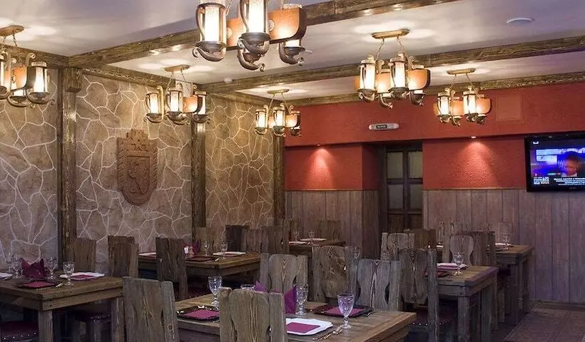 בית מלון כפרי Onega Castle