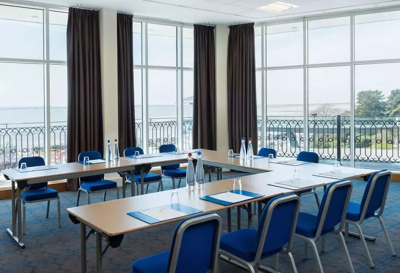 Hotel Park Inn By Radisson Palace