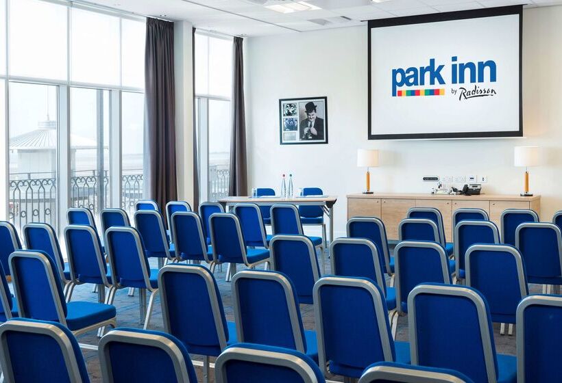 فندق Park Inn By Radisson Palace