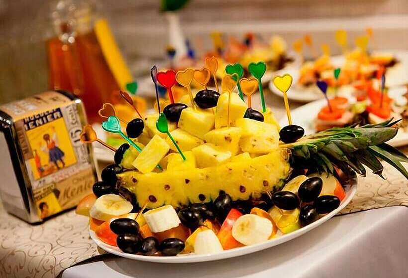 בית מלון כפרי Optima Collection Kharkiv