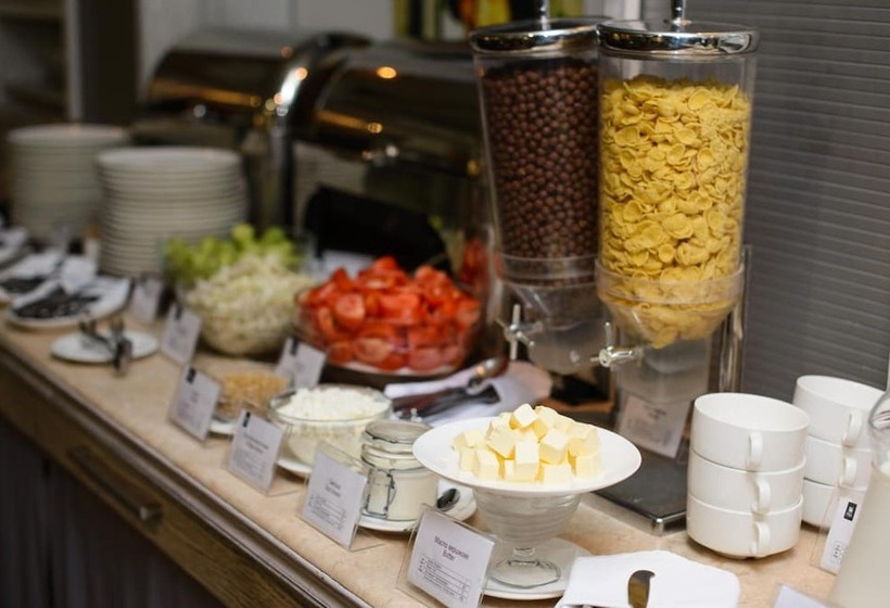 בית מלון כפרי Optima Collection Kharkiv