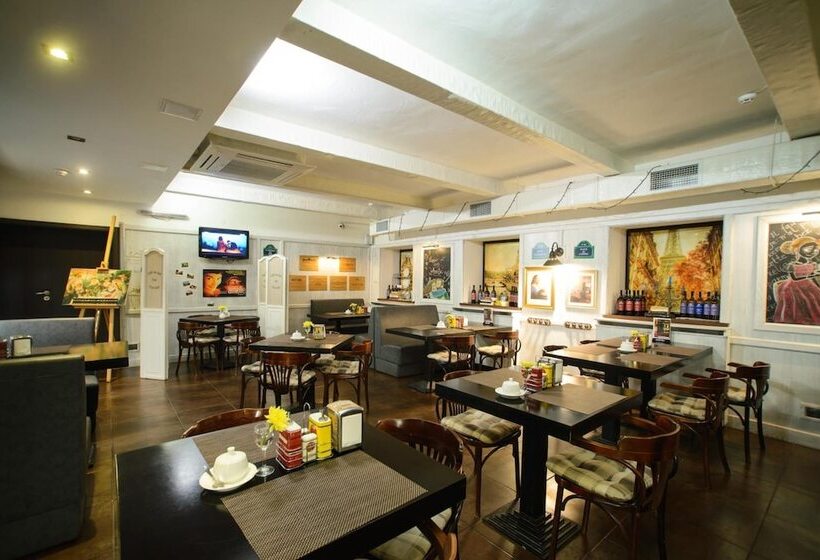 בית מלון כפרי Optima Collection Kharkiv