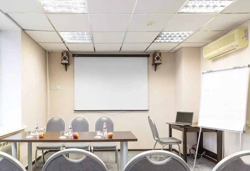 酒店 Russia Congress