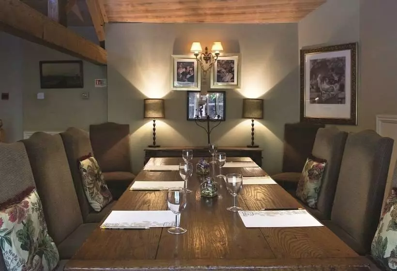 هتل Shibden Mill Inn