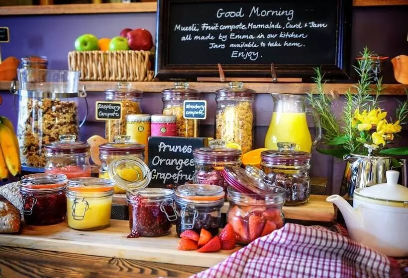 هتل Shibden Mill Inn