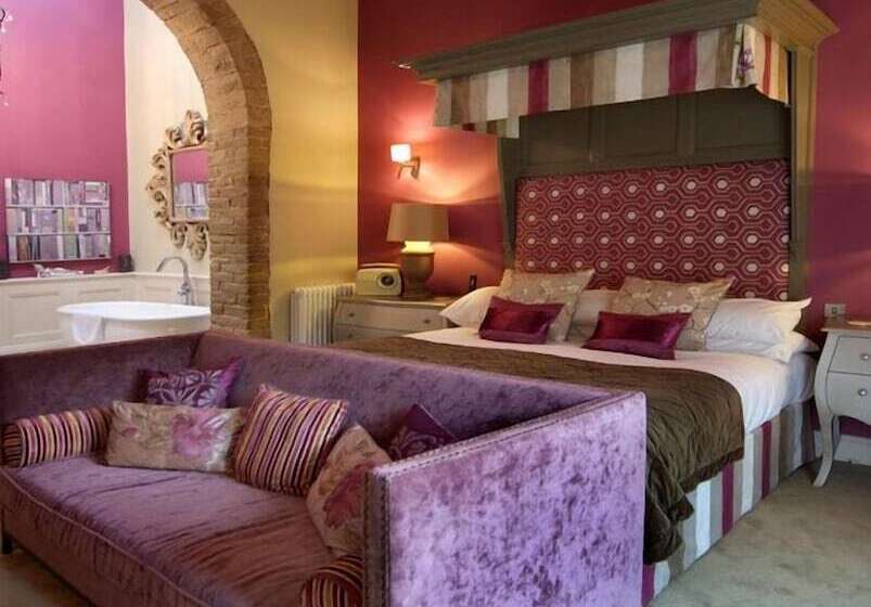 فندق Shibden Mill Inn