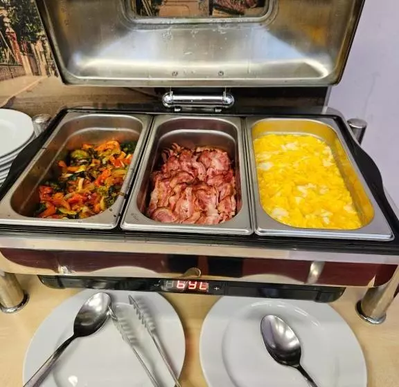 Hotell Sofia By The Railway Station Wroclaw