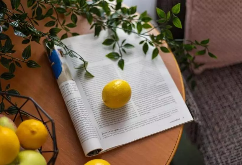 Hotell Sofia By The Railway Station Wroclaw