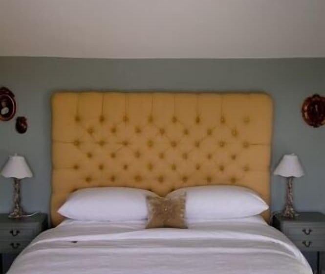 فندق The Bridge House