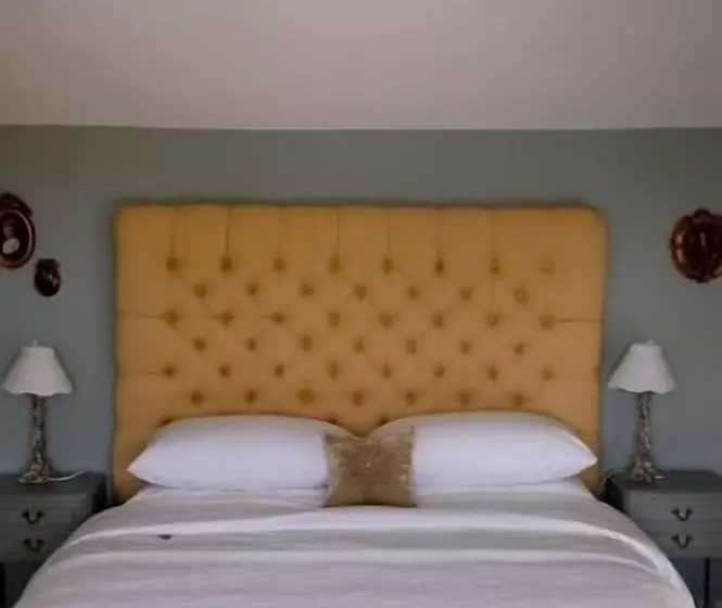 فندق The Bridge House