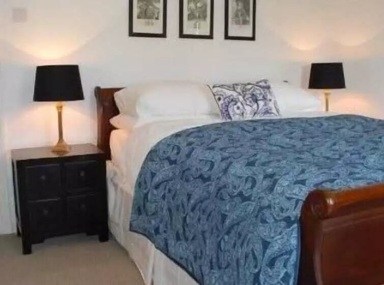 فندق The Bridge House