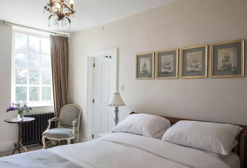 فندق The Bridge House