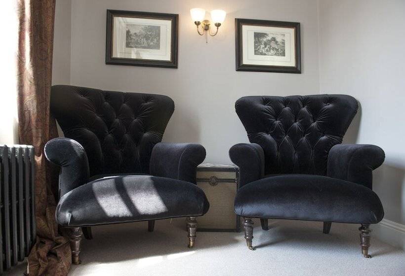 فندق The Bridge House