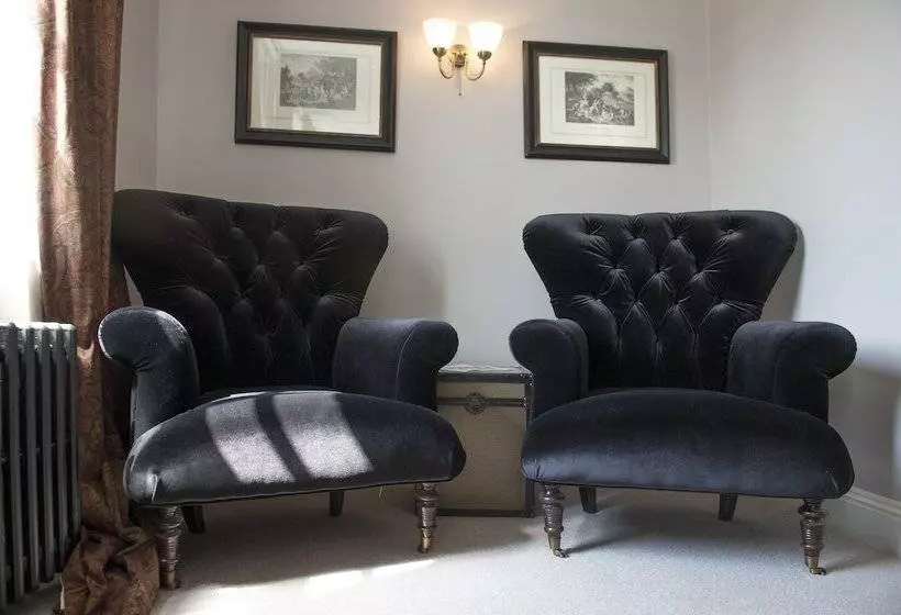 فندق The Bridge House