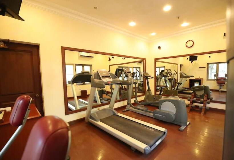 Hotel Gateway Madurai