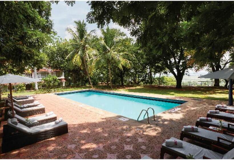 Hotel Gateway Madurai