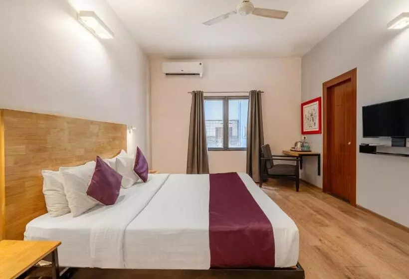 Monday Hotels Hitec City