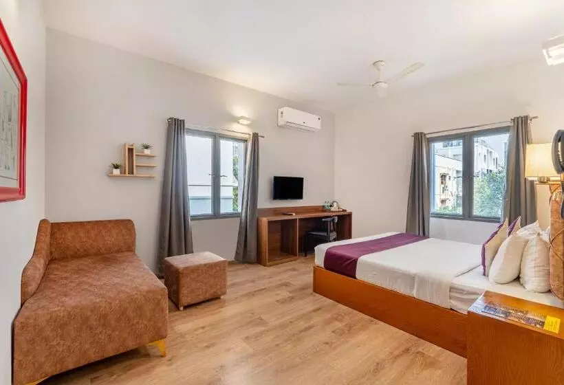 Monday Hotels Hitec City