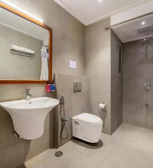 Monday Hotels Hitec City