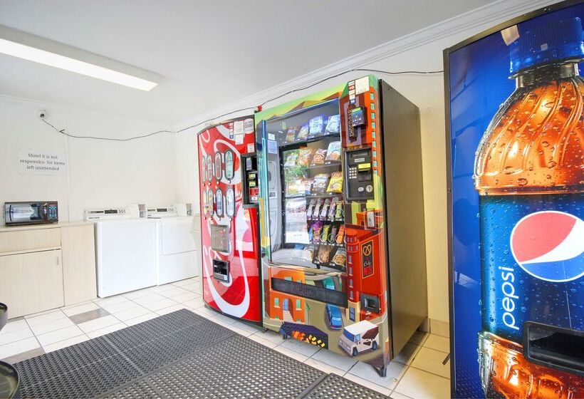 Motel 6 Lantana West Palm Beach, Fl