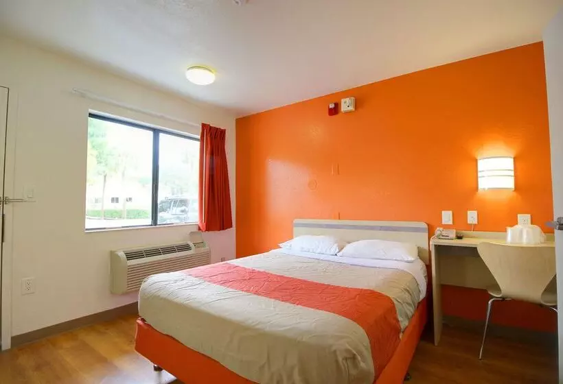 Motel 6 Lantana West Palm Beach, Fl