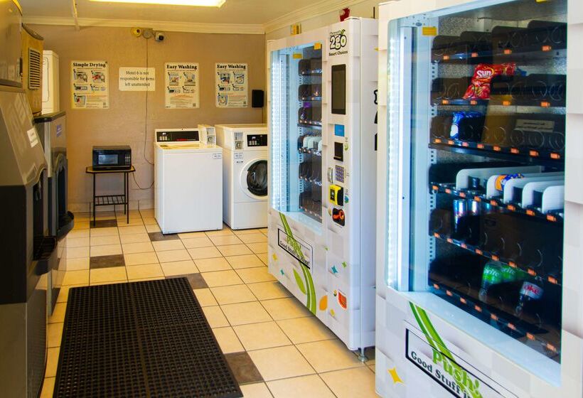 Motel 6 Lantana West Palm Beach, Fl