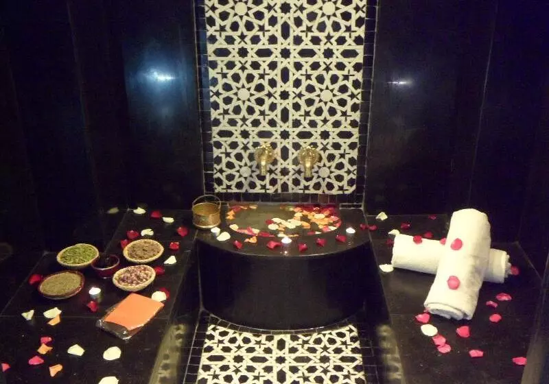 Riad Et Spa Misria Les Orangers