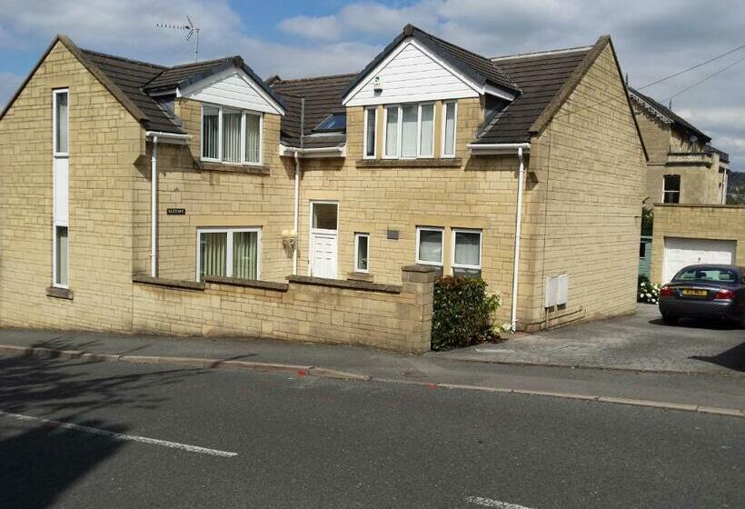 تختخواب و صبحانه Glenade