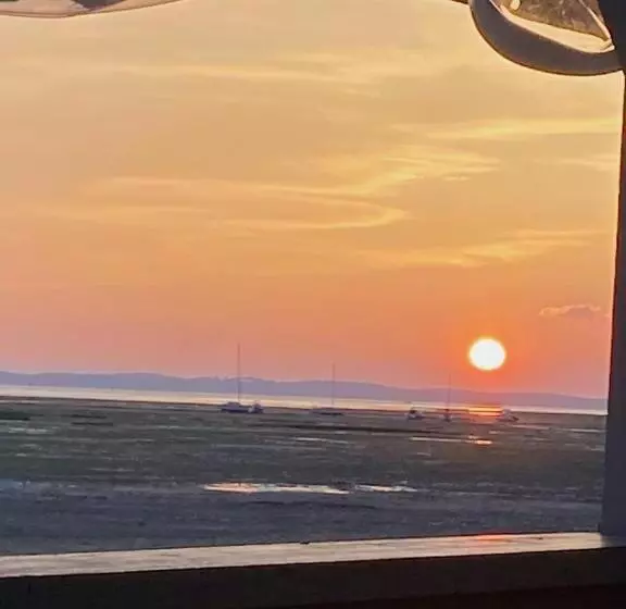 Aamiaismajoitus (B&B) Chambre D Hôte Maison De L Amitié