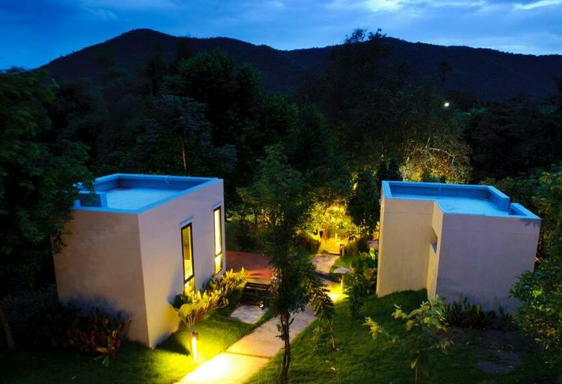 مبيت وإفطار Rivercreek Estate