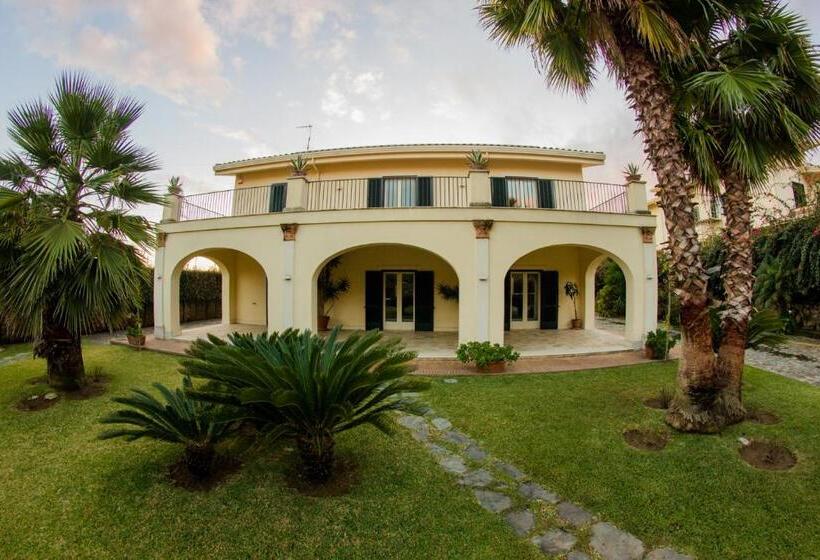 مبيت وإفطار Villa Glicini