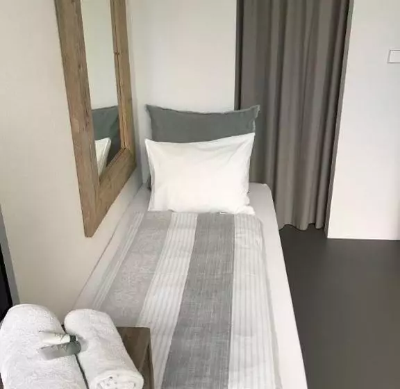 Bed and Breakfast Villa Yburg