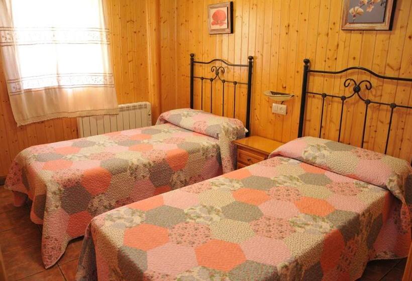 ホテル Alojamientos Rural Tejerina