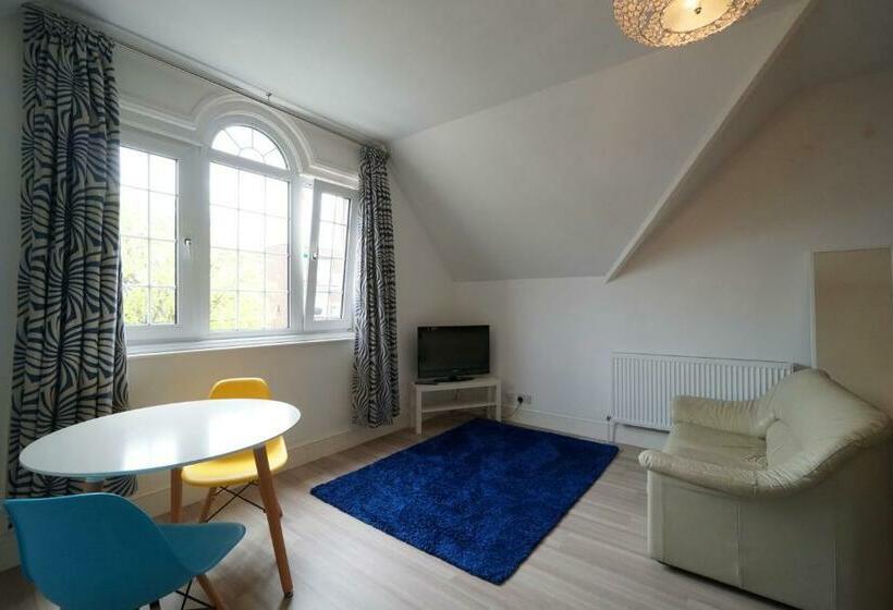 One Helena Road Serviced Apartments