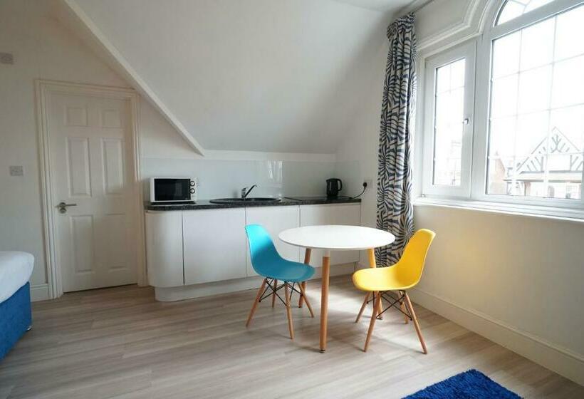 One Helena Road Serviced Apartments