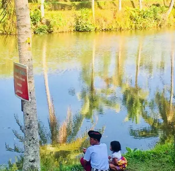 پانسیون Alam Taman Villa