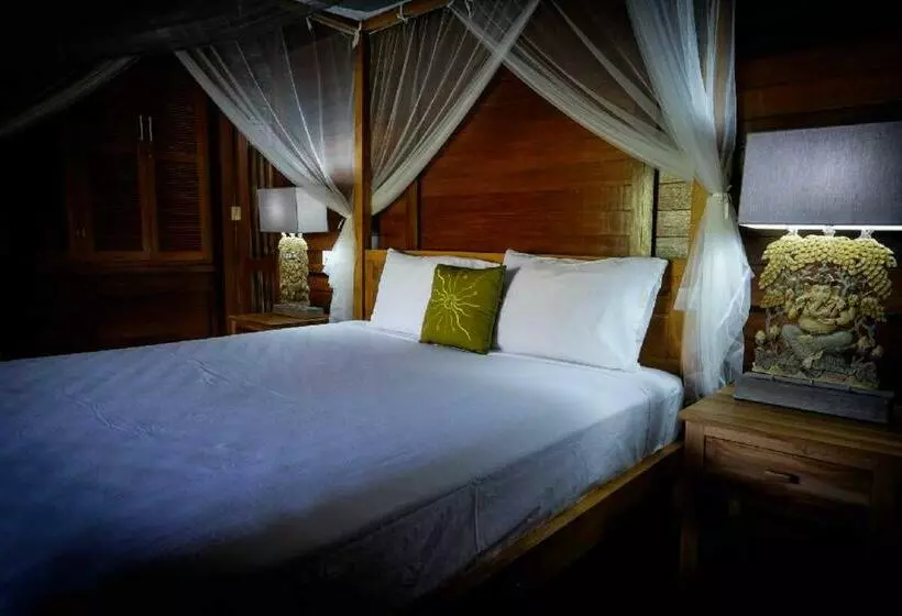 پانسیون Alam Taman Villa