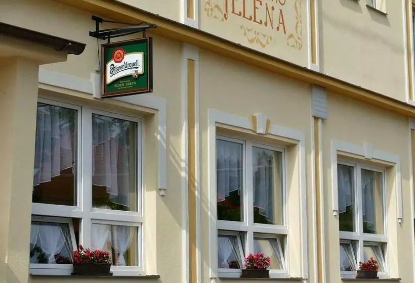 Majatalo Guest House U Zlatého Jelena