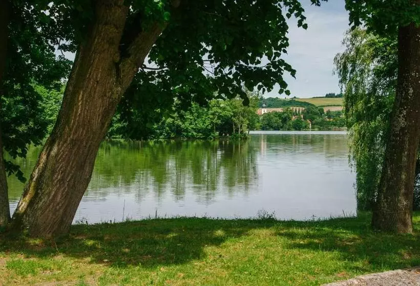 Majatalo Guest House U Zlatého Jelena